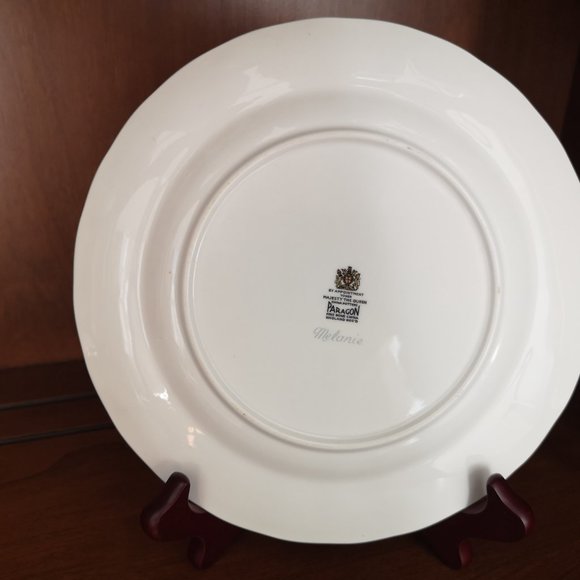 8" Paragon Melanie fine bone pattern plate - Picture 5 of 5